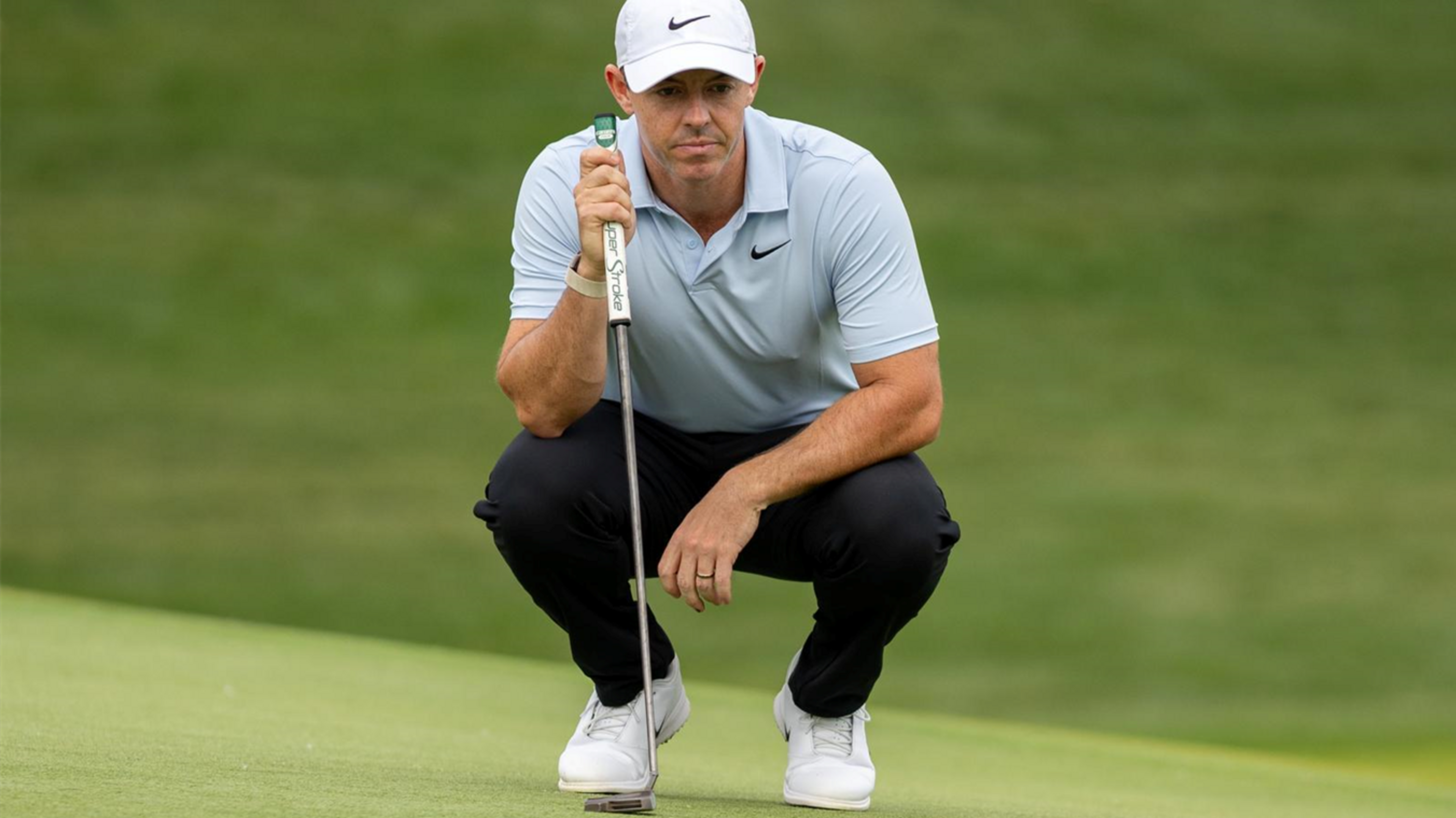 Gerommel in de golfwereld: Rory McIlroy prikt door beloftes heen, maar zet deur wel open voor ’LIV-verraders’